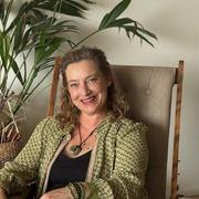 Mediumonline.nl - online medium Diya